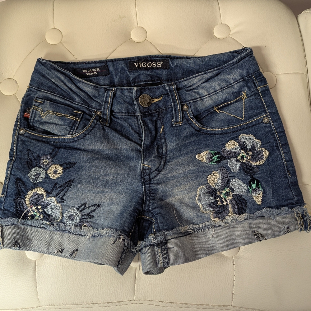 Vigoss Blue Floral Embroidered Jean Shorts